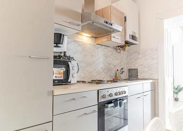 Apartamento Beautiful 1br In Meidling Viena