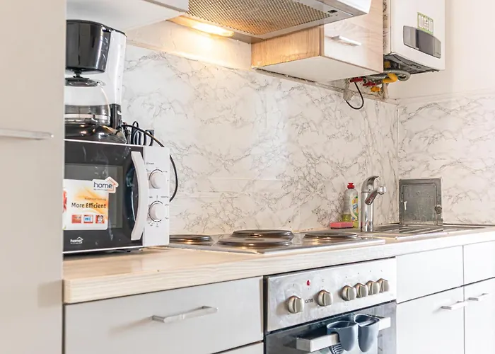 Apartamento Beautiful 1br In Meidling Viena